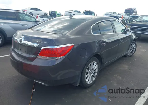 2013 Buick Lacrosse Leather Group z USA, uszkodzony, nr VIN 1G4GC5E33DF269095